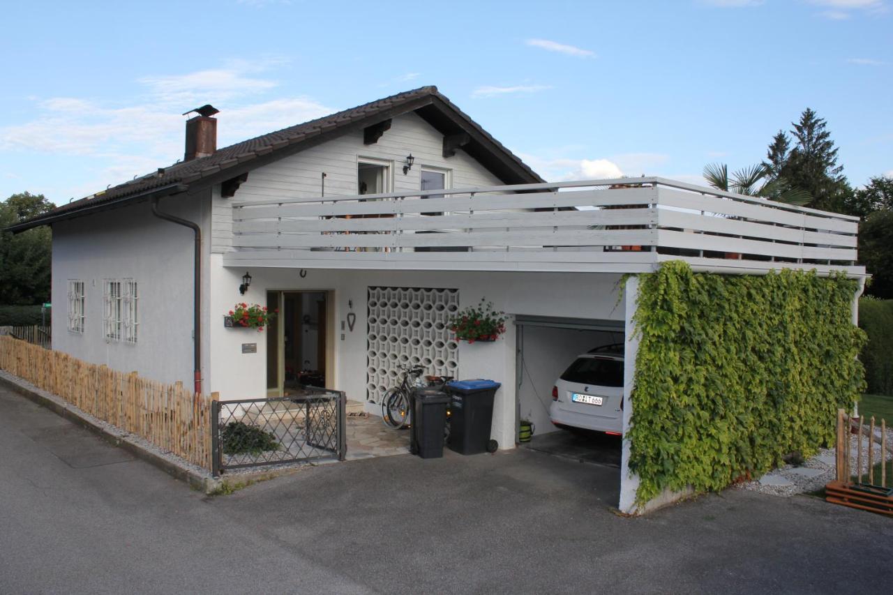 ברנאו אם כימסי Ferienwohnung Das Inge Die Oberne In Bernau מראה חיצוני תמונה